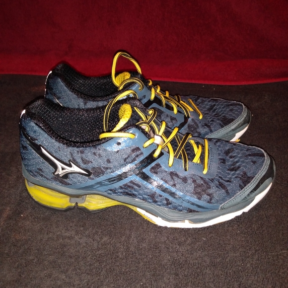 mizuno wave creation 15 yellow